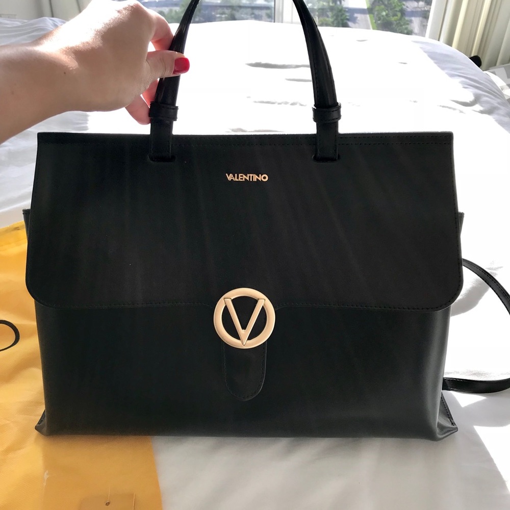 Valentino Leather Black 👛 Purse